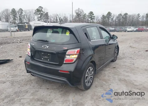 2020 Chevrolet Sonic Fwd Lt 5-Door из США, поврежденный, VIN 1G1JD6SB5L4139363